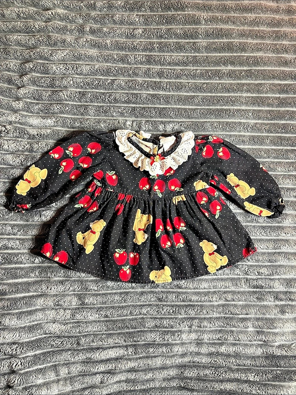 Vintage Girls Christmas/Holiday Teddy and Apples Shirt